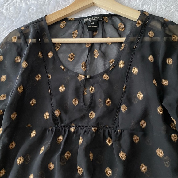 Lucky Brand Semi Sheer Gold Thread Embroidered Top - Picture 7 of 9